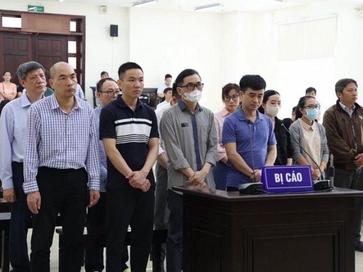 Tuyên án cựu Bộ trưởng Bộ Y tế Nguyễn Thanh Long cùng 10 bị cáo