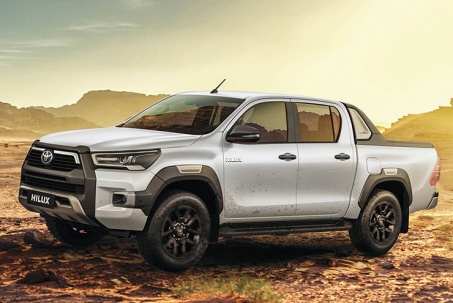 Toyota Hilux phiên bản mới ra mắt tại Việt Nam, giá từ 676 triệu đồng