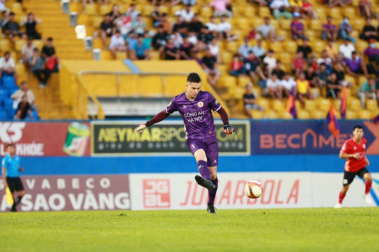 Trực tiếp bóng đá Bình Dương - Công an Hà Nội: Đội khách vỡ trận (V-League) (Hết giờ) - 1