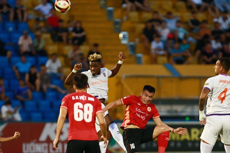 Trực tiếp bóng đá Bình Dương - Công an Hà Nội: Đội khách vỡ trận (V-League) (Hết giờ) - 2