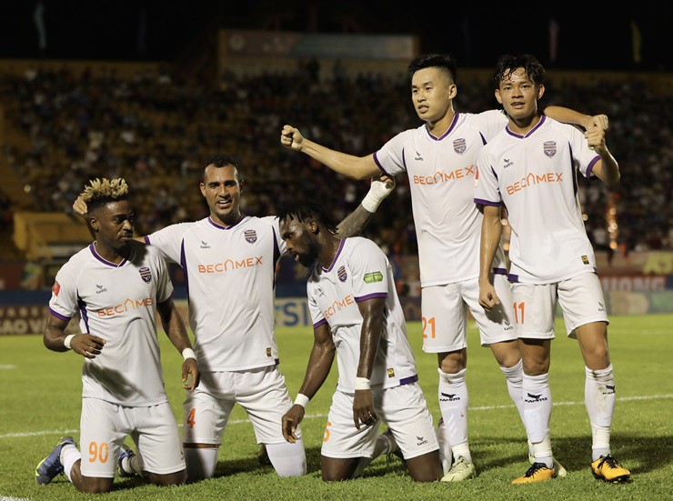 Trực tiếp bóng đá Bình Dương - Công an Hà Nội: Đội khách vỡ trận (V-League) (Hết giờ) - 3