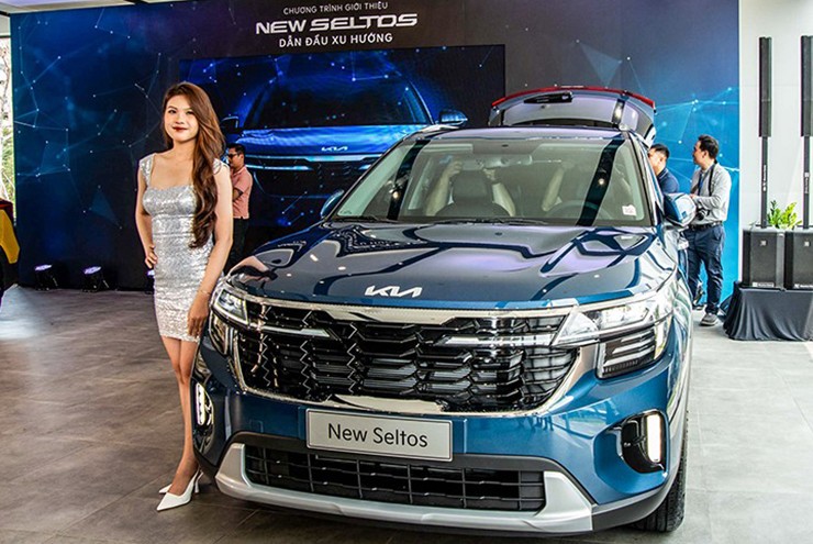 KIA công bố giá bán cho loạt xe chính hãng tại Việt Nam - 1