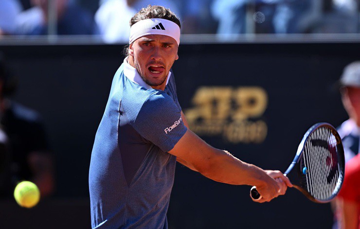 Zverev ngược dòng vào chung kết Rome Open