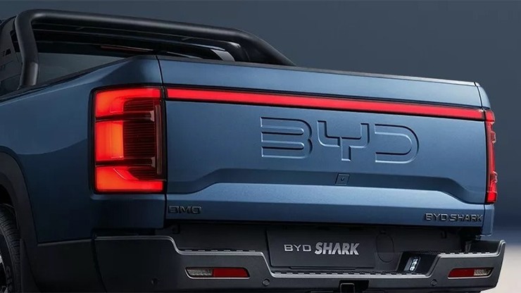 Xe bán tải BYD Shark PHEV lộ diện, giá bán hơn 1,3 tỷ đồng