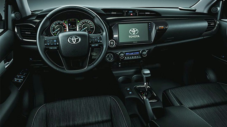 Toyota Hilux phiên bản mới ra mắt tại Việt Nam, giá từ 676 triệu đồng - 7