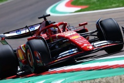 Thể thao - Đua xe F1, thử nghiệm Emilia-Romagna GP: Lợi thế Ferrari, nhà vô địch &quot;mất phương hướng&quot;