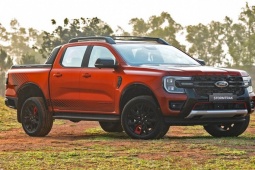Giá xe Ford Ranger lăn bánh kèm ưu đãi tháng 5/2024, thêm bản mới Stormtrak