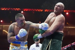 Thể thao - Đấm nhau đỉnh cao boxing thế giới: Usyk nhập viện, Fury đòi tái đấu