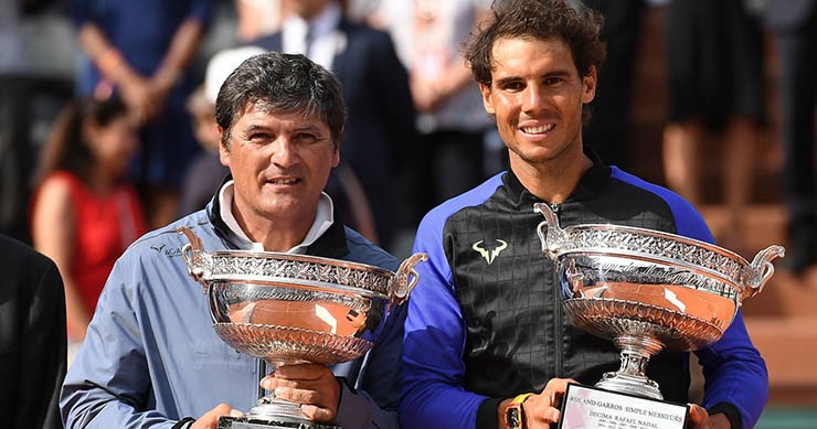 Chú Toni Nadal (trái) khẳng định cháu mình sẽ không giải nghệ sớm như người hâm mộ vẫn nghĩ