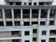 Kinh doanh - Động thái loạt dự án chung cư ở Hà Nội sau thời gian dài bỏ hoang, quây tôn