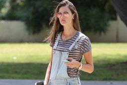 Thời trang - Nâng tầm phong cách mùa hè của bạn với bộ đồ mộc mạc và sang trọng