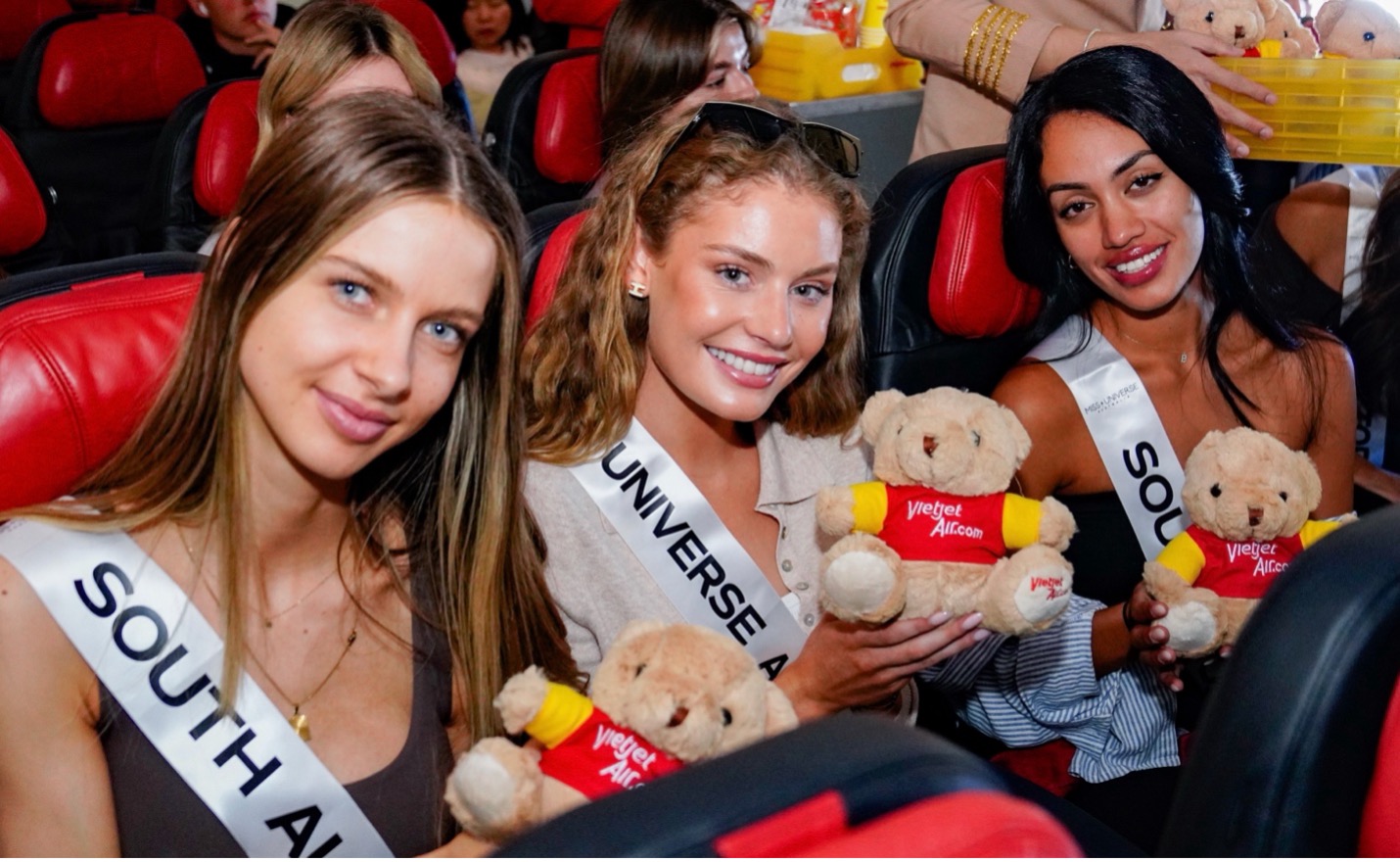 Vietjet đưa Top 28 Hoa hậu Hoàn vũ Australia khám phá Việt Nam tươi đẹp - 4