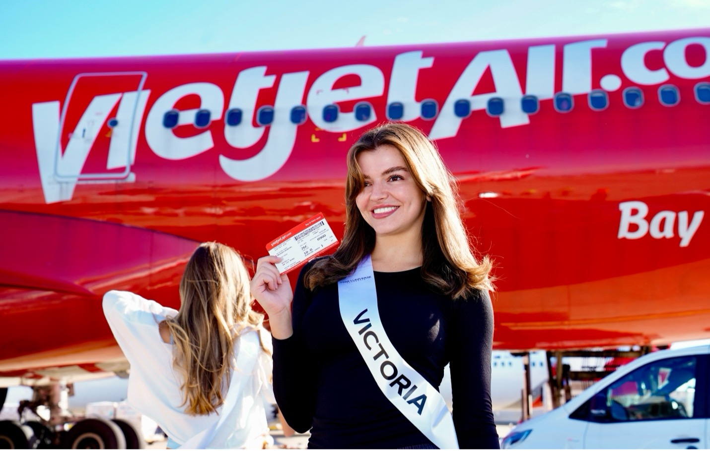 Vietjet đưa Top 28 Hoa hậu Hoàn vũ Australia khám phá Việt Nam tươi đẹp - 2