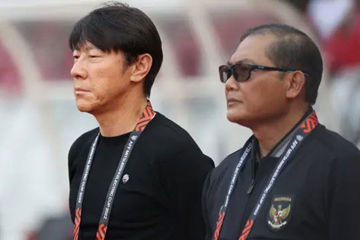 HLV Shin Tae Yong và ông Kombes Pol Sumardji