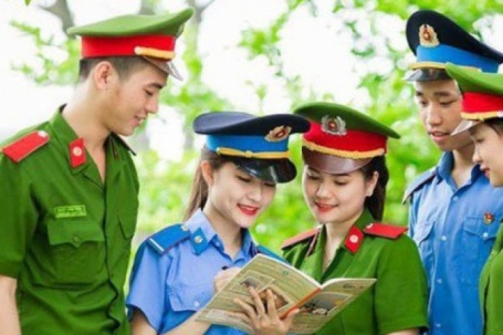 Mức điểm chuẩn trong 3 năm qua của ngôi trường được hàng triệu thí...