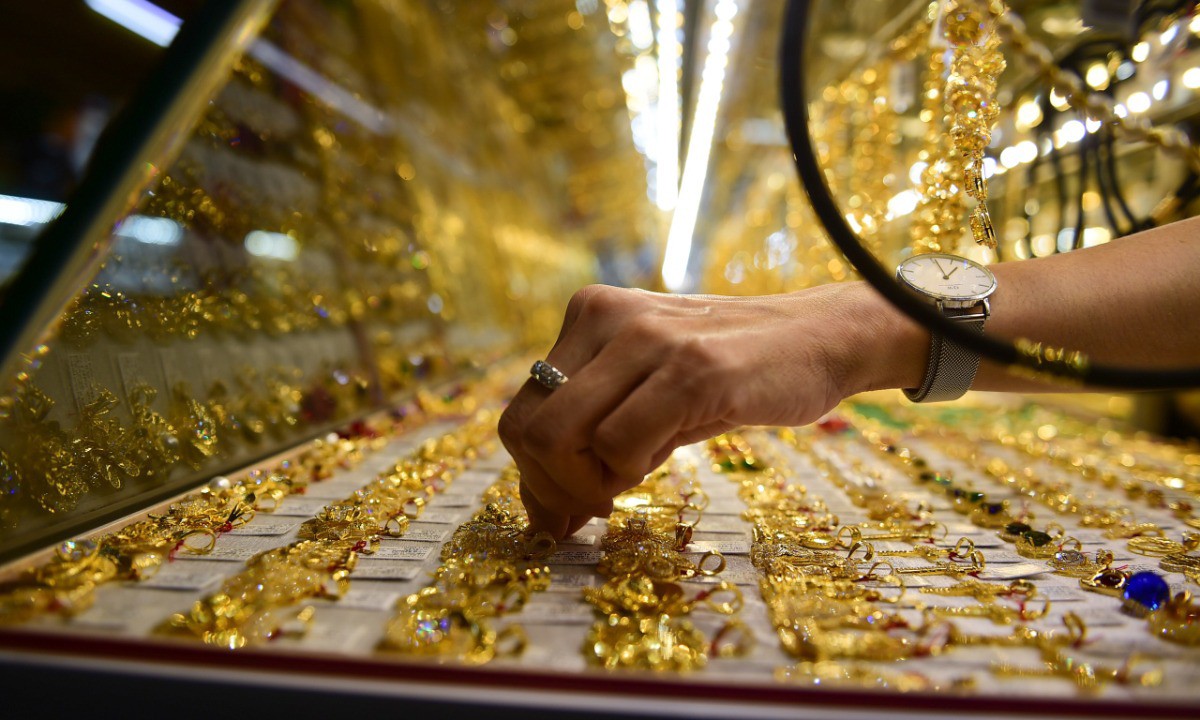 Giá vàng trong nước và thế giới đều giảm