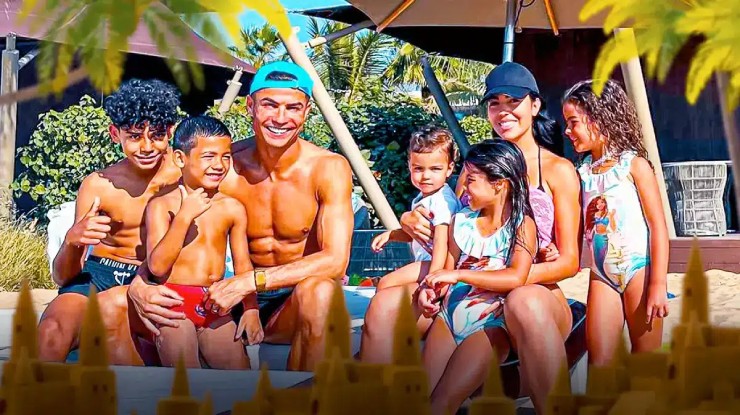 Ronaldo sắp kết hôn với&nbsp;Georgina Rodriguez thời gian tới