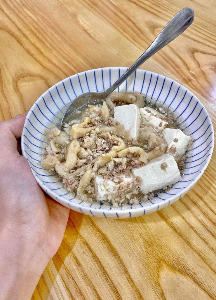 Mỹ nhân đảm đang nhất VFC: Bếp bóng loáng, mâm cơm nhà nhìn món nào cũng thèm! - 19