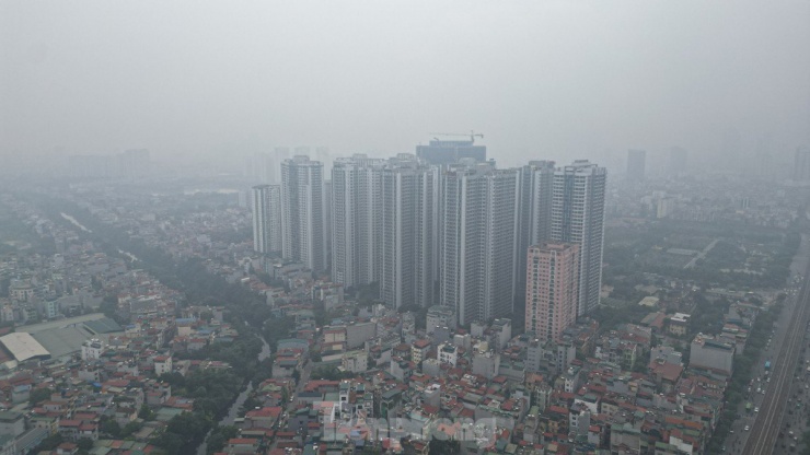 Sương mù đậm đặc, AQI cao bao phủ Hà Nội, người dân cần cẩn trọng