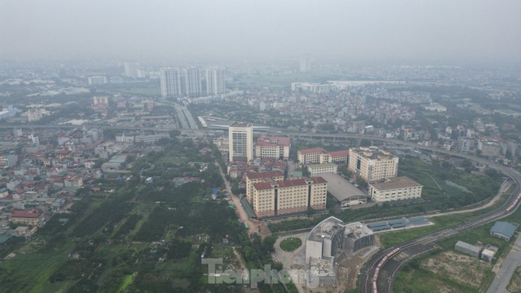 Sương mù đậm đặc, AQI cao bao phủ Hà Nội, người dân cần cẩn trọng