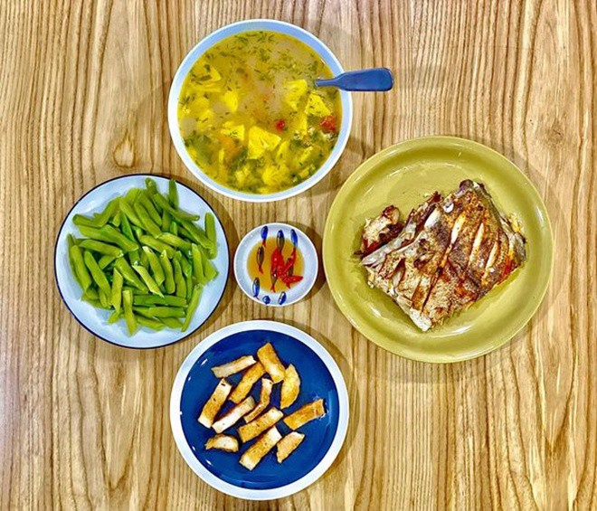 Đan Lê từng chia sẻ nhiều bữa ăn vừa chất lượng, vừa đẹp mắt của nhà mình khiến mọi người xuýt xoa.