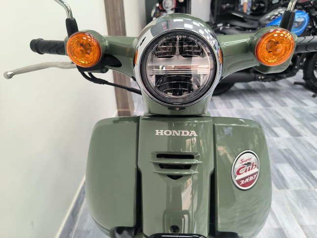 Honda Super Cub 110 2024 giá hơn 80 triệu đồng ở Việt Nam - 3