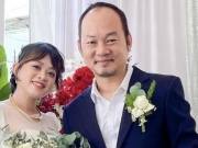 Đời sống Showbiz - Nam diễn viên công bố ly hôn và tái hôn cùng lúc, U50 bán quán cơm nuôi con nhỏ