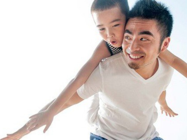 8 điều cha mẹ “đừng làm“ khi nuôi dạy con trai