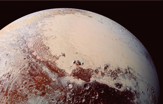 Sâu bên dưới Sputnik Planitia của "hành tinh thứ 9" có thể ẩn chứa một đại dương cực mặn - Ảnh: NASA