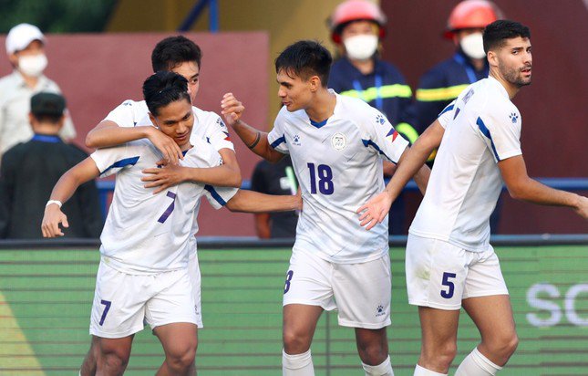 ĐT Philippines gọi tới 23 cầu thủ nhập tịch chuẩn bị cho trận đấu với đội tuyển Việt Nam - 1