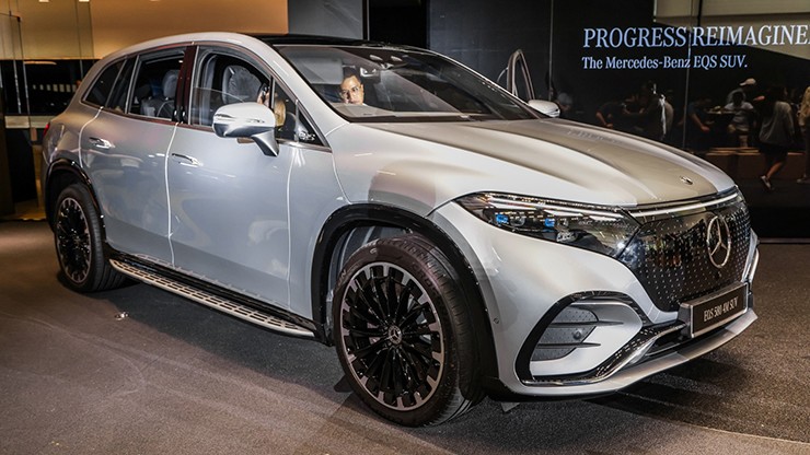 Mercedes-Benz ngừng phát triển khung gầm cho xe điện vì doanh số kém - 1