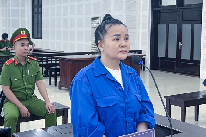 Bị cáo Lữ Thị Thu Thủy tại tòa. Ảnh: Trạng Chi