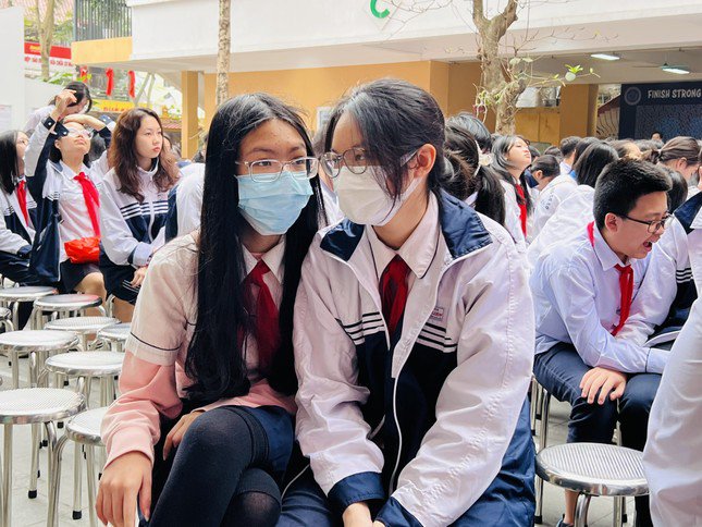Thí sinh dự thi lưu ý, quy chế thi quy định rõ những vật dụng được mang vào phòng thi và những vật dụng bị cấm.