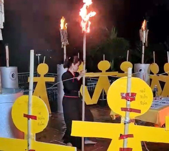 Cúng "trừ tà" tại một khu đất ở xã Thiện Nghiệp, Phan Thiết.