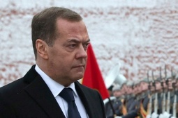 Ông Medvedev cảnh báo điều xảy ra nếu Mỹ tấn công vị trí quân đội Nga ở Ukraine