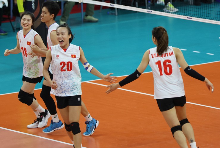 ĐT nữ Việt Nam có 4 trận toàn thắng ở vòng bảng