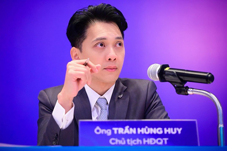Chủ tịch Trần Hùng Huy sắp nhận được hơn 130 tỷ đồng tiền mặt từ cổ tức