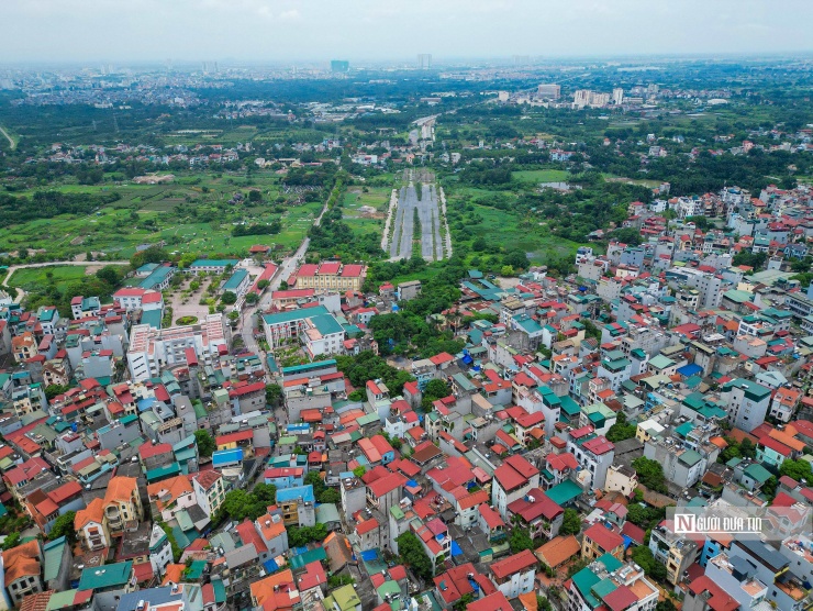 Hiện nay, trục Tây Thăng Long đoạn qua khu vực nghiên cứu dự án đang triển khai thi công. Tuy nhiên, do vướng công tác giải phóng mặt bằng nên còn khoảng 500m đoạn từ Phạm Văn Đồng đi Văn Tiến Dũng chưa thể triển khai.