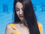 Thời trang - Địch Lệ Nhiệt Ba bị stylist hại