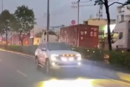 Tin tức trong ngày - Tin tức 24h qua: Xử phạt tài xế “độ” đèn ô tô như sân khấu di động