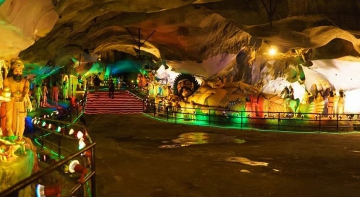 Khám phá hang động Batu hùng vĩ - 6