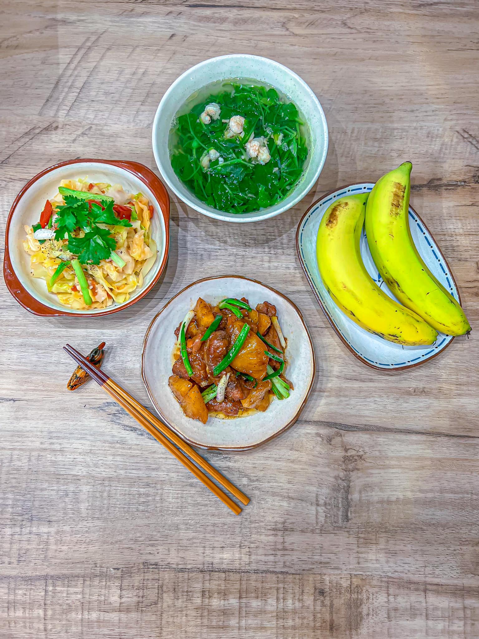 Sườn rim dứa - Bắp cải&nbsp;xào cà chua -&nbsp;Canh cải