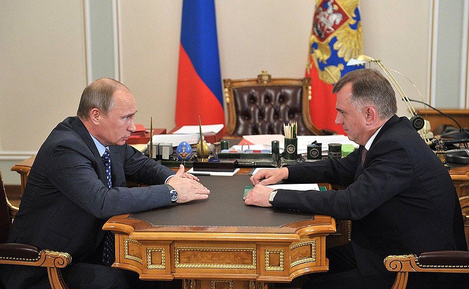 Ông Vladimir Kulishov trong một cuộc họp với Tổng thống Nga Putin (ảnh: RT)
