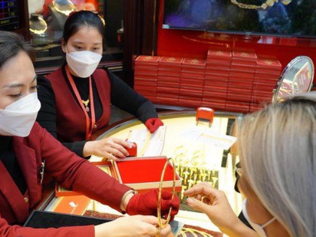 Bình ổn thị trường vàng: Chỉ có thể nhập khẩu, xóa độc quyền
