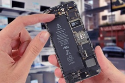 Thời trang Hi-tech - Thay pin smartphone cũ: chọn chính hãng niên hạn lâu hay mới từ bên thứ ba?