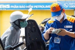 Thị trường - Tiêu dùng - Ngày mai giá xăng dầu giảm?
