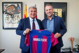 Barcelona chính thức bổ nhiệm Hansi Flick, tân HLV cam kết chơi tấn công
