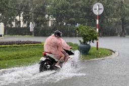 Tin tức trong ngày - Thời tiết ngày 30/5: Bắc Bộ và Nam Bộ ngày oi nóng, chiều tối có mưa to