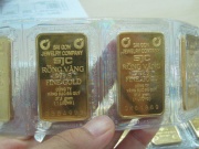 Kinh doanh - Giá vàng miếng SJC giảm thêm gần 2 triệu đồng/lượng