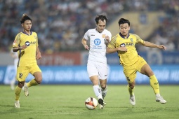 Video bóng đá Nam Định - SLNA: Bước ngoặt VAR, kịch tính 6 phút 2 bàn (V-League)